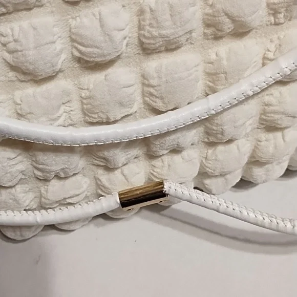 Nwot Off-white Cloth Bag - Picture 7 of 11